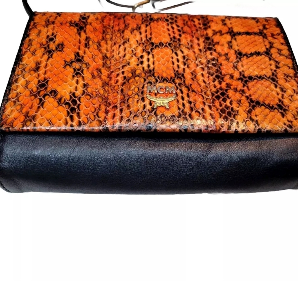 Beautiful Mcm Black & Orange Python Embossed Cros… - image 5